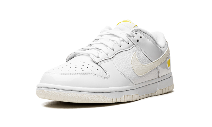 NIKE DUNK LOW VALENTINES DAY YELLOW HEART