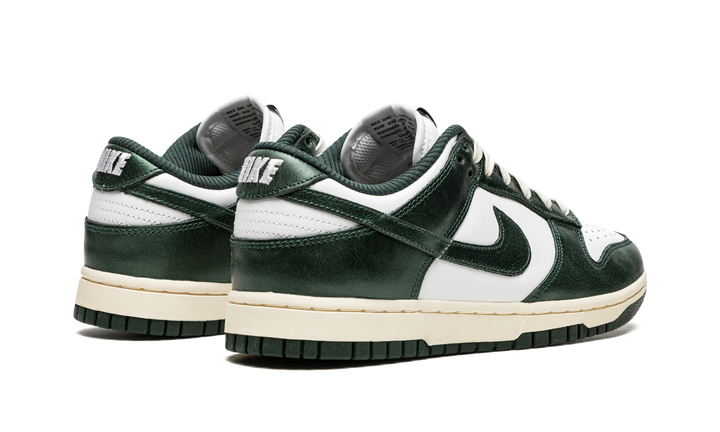 NIKE DUNK LOW VINTAGE GREEN (WOMEN&