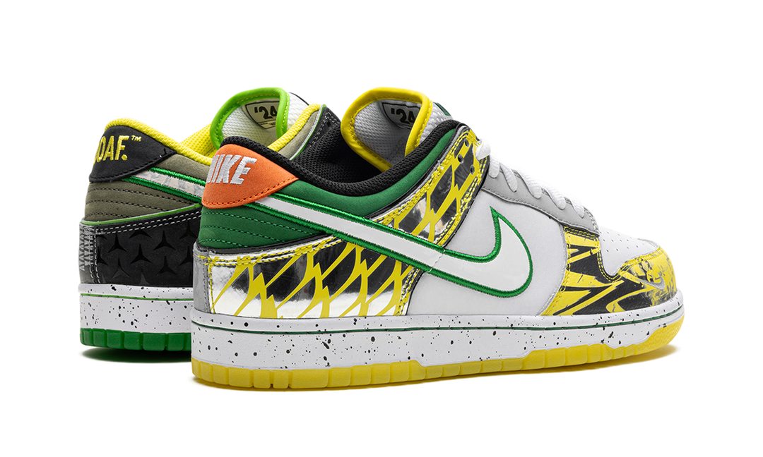 NIKE DUNK LOW WHAT THE DUCK AWAY UNIVERSITY OF OREGON PE