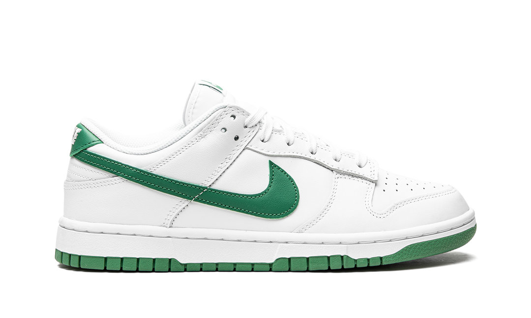 NIKE DUNK LOW WHITE LUCKY GREEN WOMENS