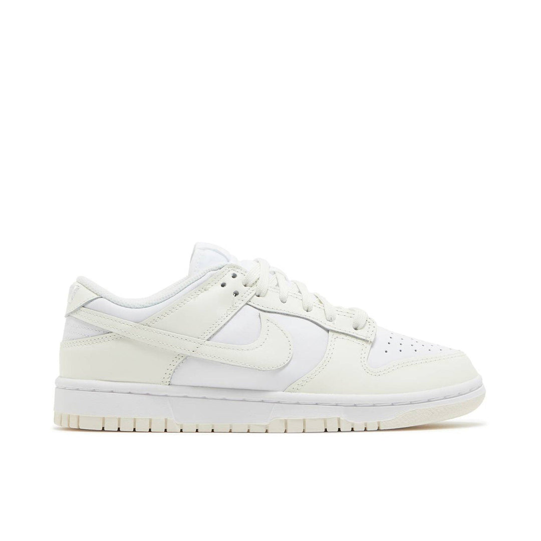 NIKE DUNK LOW WMNS &