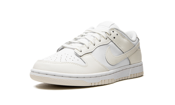 NIKE DUNK LOW WMNS 'WHITE SAIL' — Stock
