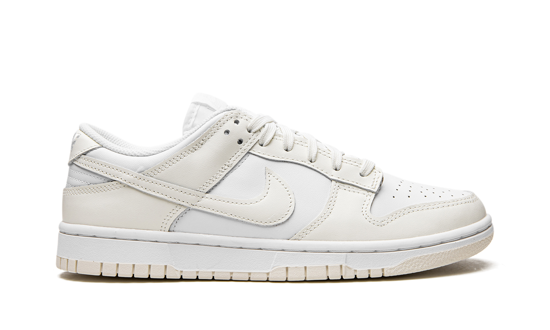 NIKE DUNK LOW WMNS &