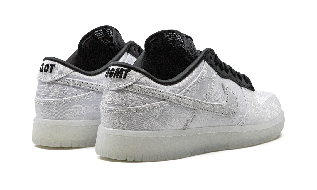 NIKE DUNK LOW X CLOT X FRAGMENT BLACK WHITE — Stock 