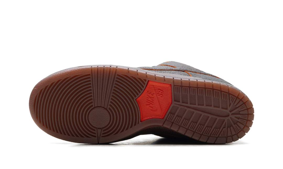 NIKE DUNK SB LOW KRAMPUS