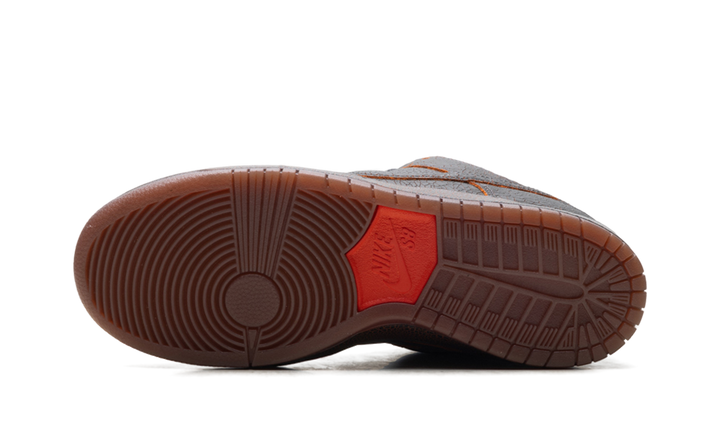 NIKE DUNK SB LOW KRAMPUS