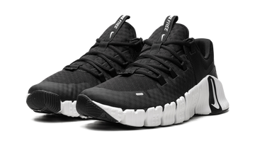 NIKE FREE METCON 5 BLACK WHITE — Stock