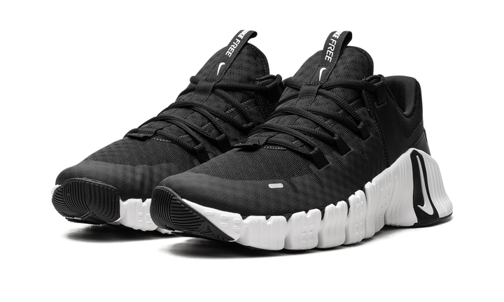 NIKE FREE METCON 5 BLACK WHITE