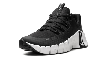 NIKE FREE METCON 5 BLACK WHITE — Stock