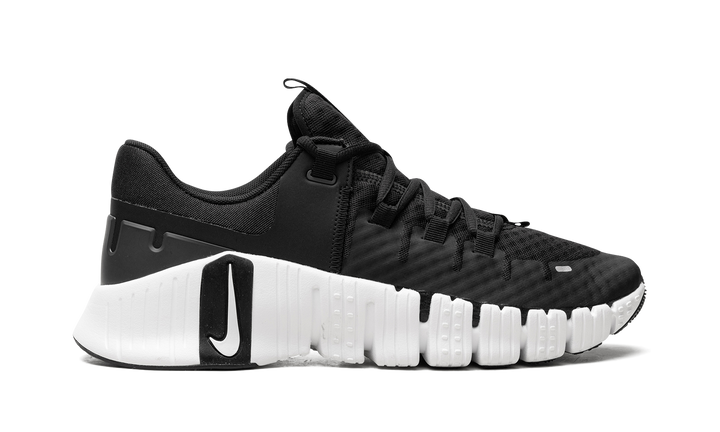 NIKE FREE METCON 5 BLACK WHITE