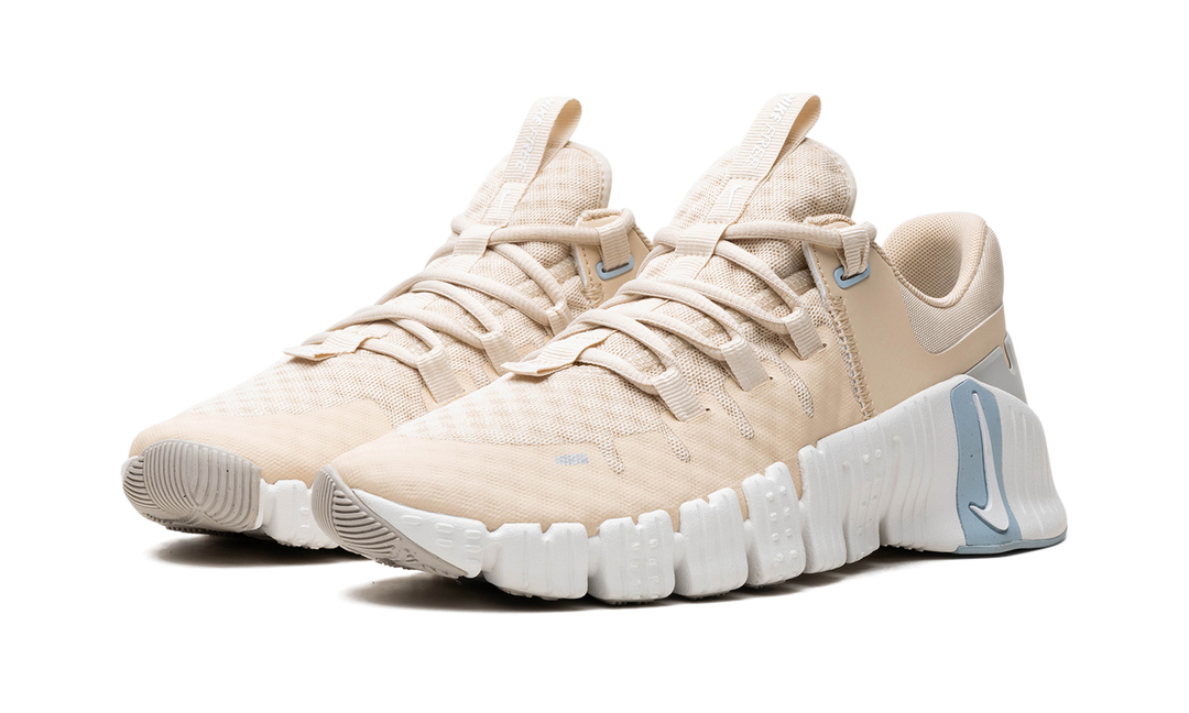 NIKE FREE METCON 5 SANDDRIFT LIGHT IRON ORE WOMENS