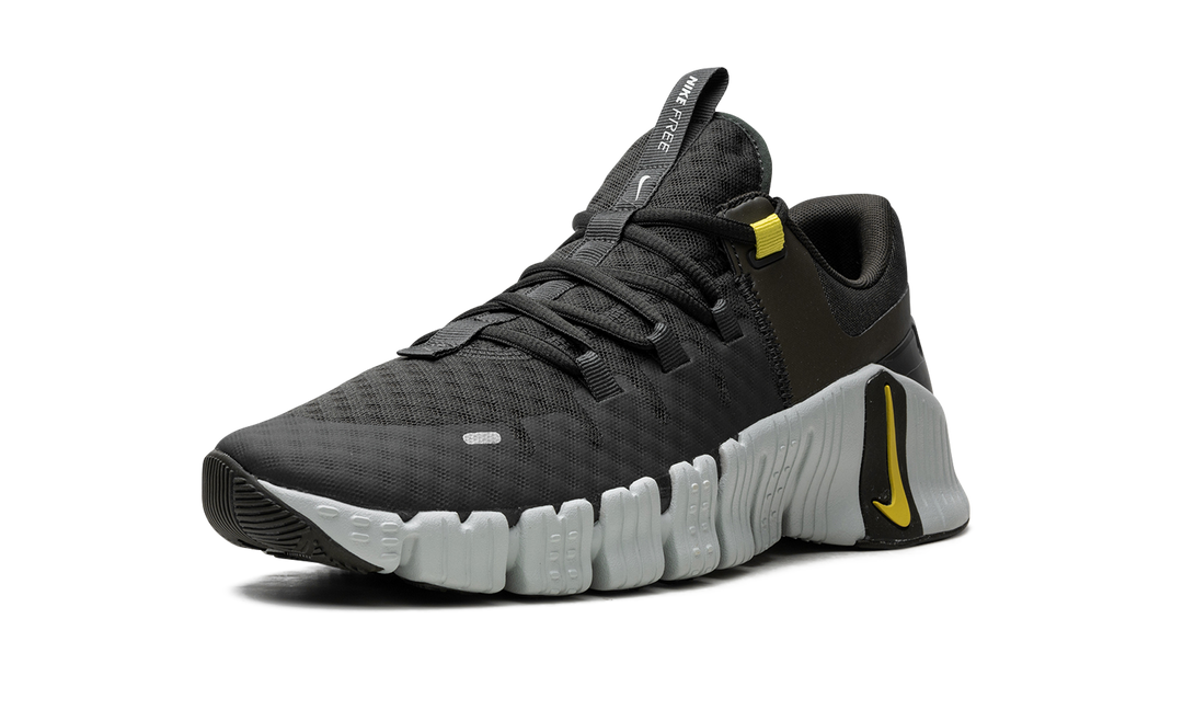 NIKE FREE METCON 5 SEQUOIA HIGH VOLTAGE