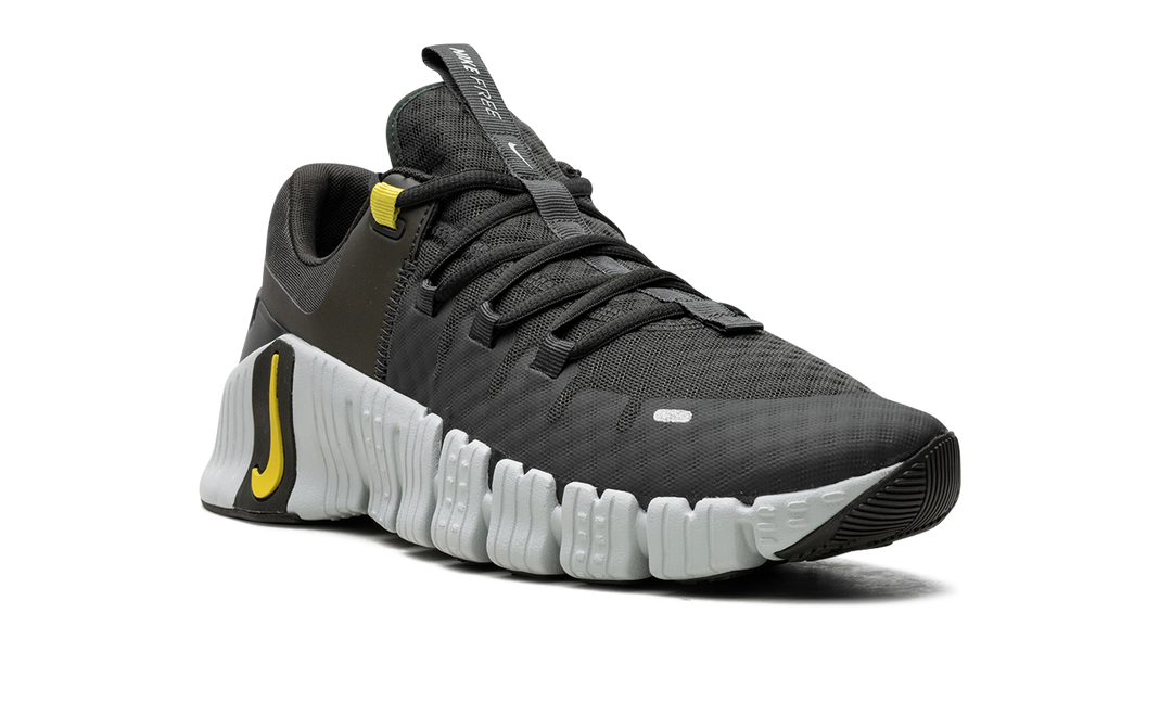 NIKE FREE METCON 5 SEQUOIA HIGH VOLTAGE