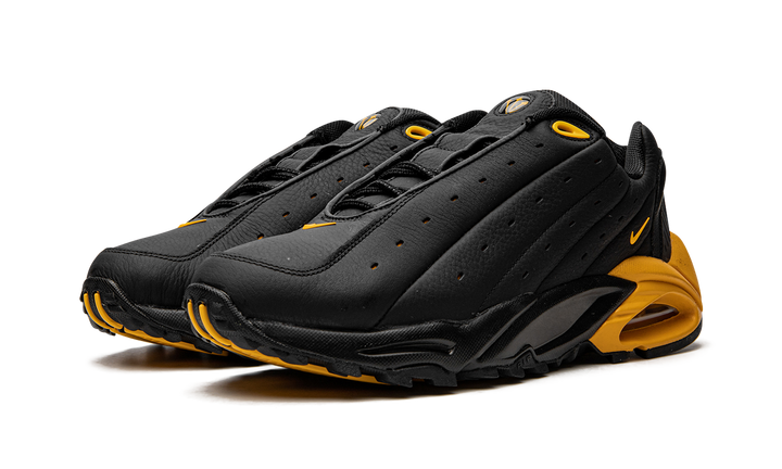 NIKE HOT STEP AIR TERRA DRAKE NOCTA BLACK UNIVERSITY GOLD