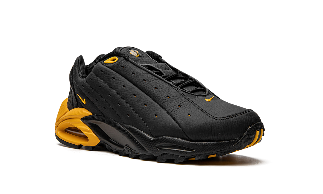 NIKE HOT STEP AIR TERRA DRAKE NOCTA BLACK UNIVERSITY GOLD