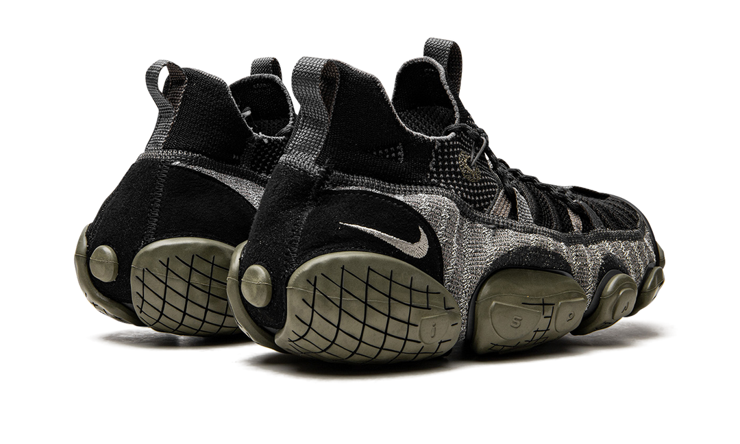 NIKE ISPA LINK BLACK MEDIUM OLIVE