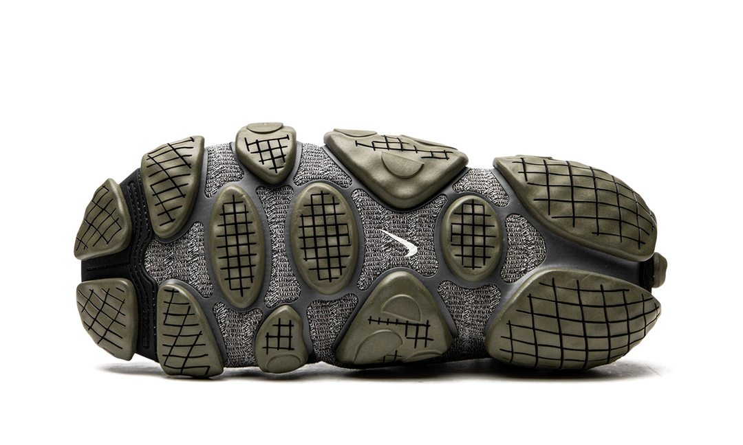 NIKE ISPA LINK BLACK MEDIUM OLIVE