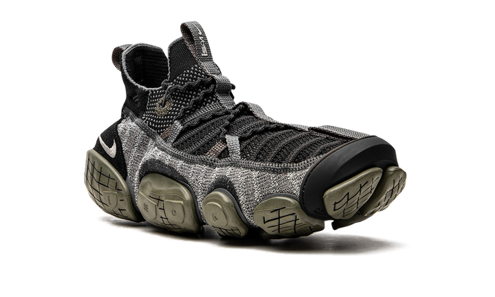 NIKE ISPA LINK BLACK MEDIUM OLIVE
