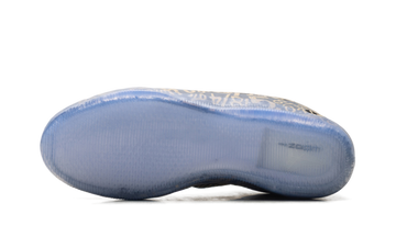 NIKE KOBE 11 PROTRO MAMBA DAY — Stock