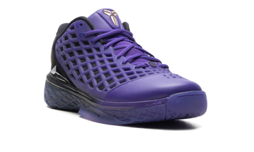 NIKE KOBE 3 LOW PROTRO FC BARCELONA — Stock