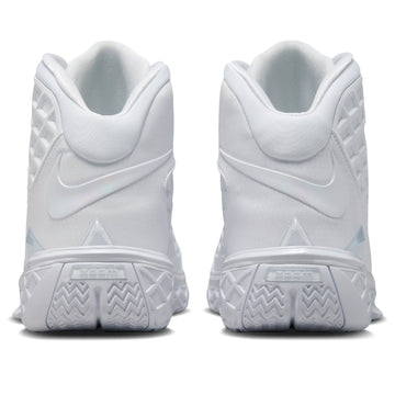 NIKE KOBE 3 PROTRO HALO — Stock