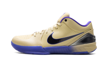 NIKE KOBE 4 PROTRO FC BARCELONA TEAM GOLD — Stock