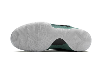 NIKE KOBE 4 PROTRO GIRL DAD — Stock