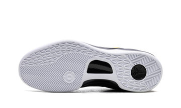 NIKE KOBE 8 PROTRO LAKERS AWAY — Stock