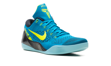 NIKE KOBE 9 ELITE LOW PROTRO PERSPECTIVE — Stock