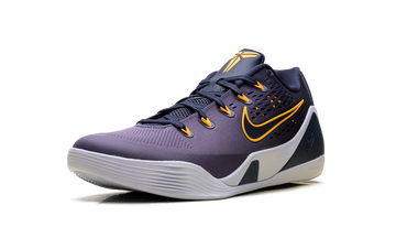 NIKE KOBE 9 EM LOW PROTRO FADE — Stock