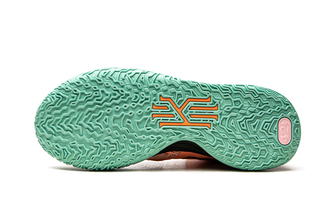 NIKE KYRIE 7 PLAY FOR THE FUTURE