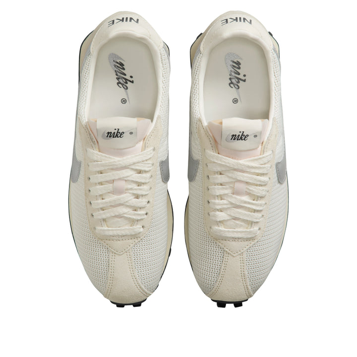NIKE LD 1000 &