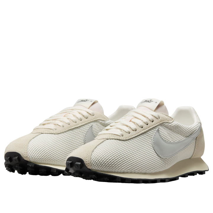 NIKE LD 1000 &