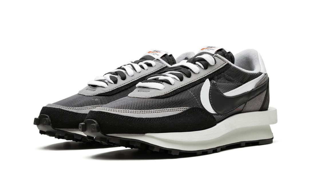 NIKE LDWAFFLE X SACAI BLACK