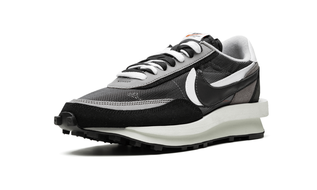 NIKE LDWAFFLE X SACAI BLACK