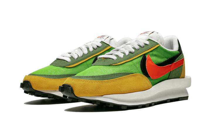 NIKE LDWAFFLE X SACAI DAYBREAK GREEN