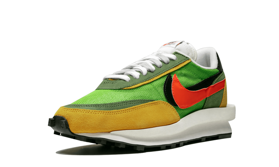 NIKE LDWAFFLE X SACAI DAYBREAK GREEN