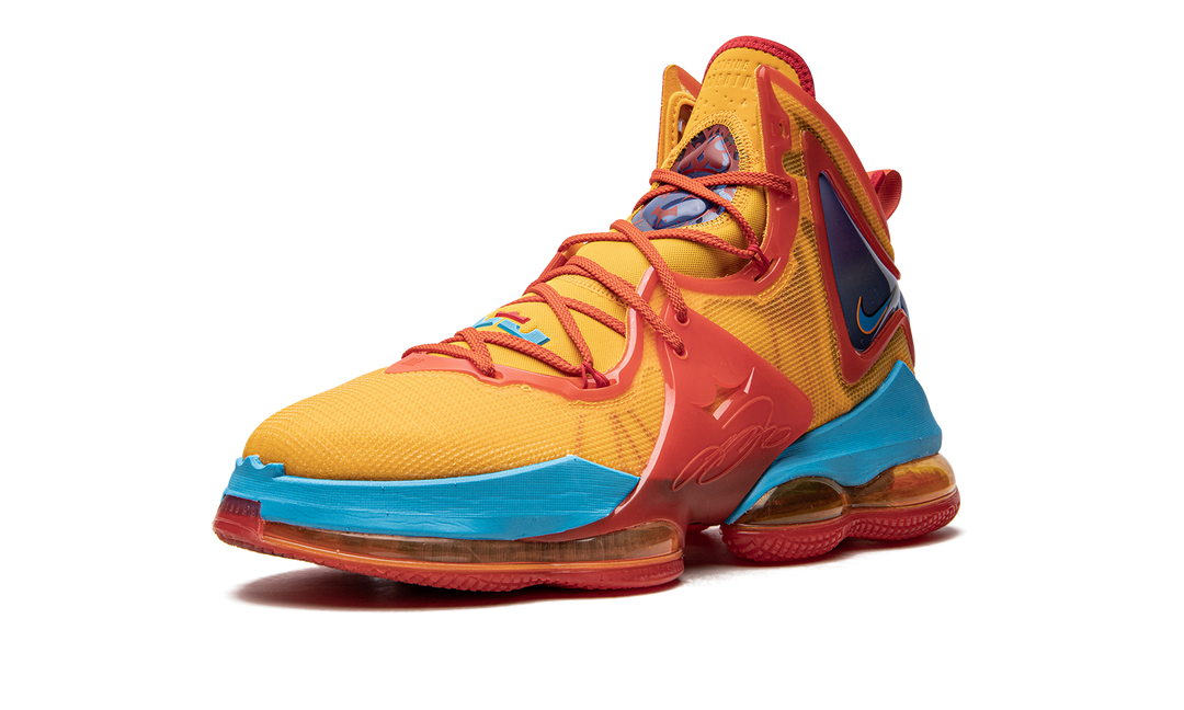 NIKE LEBRON 19 X SPACE JAM TUNE SQUAD