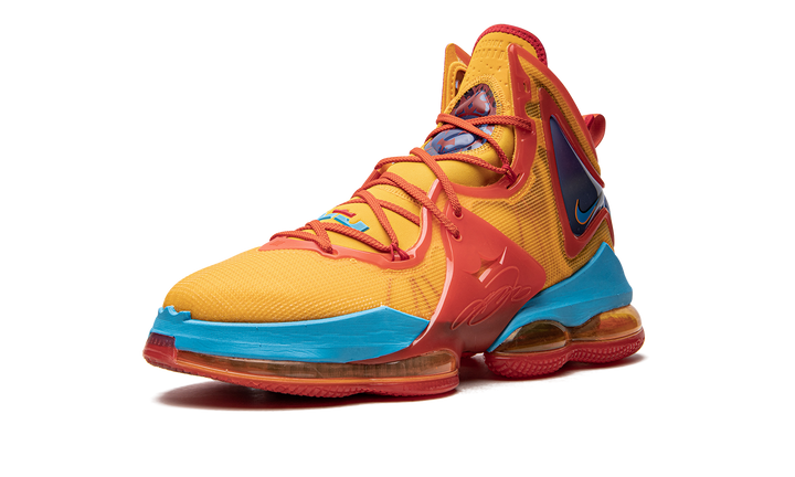 NIKE LEBRON 19 X SPACE JAM TUNE SQUAD