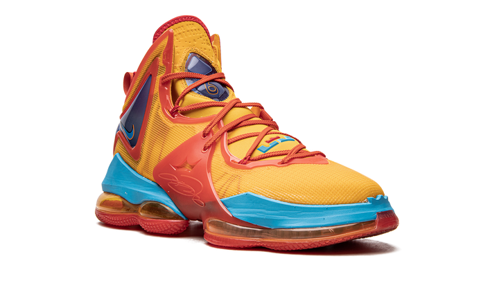 NIKE LEBRON 19 X SPACE JAM TUNE SQUAD