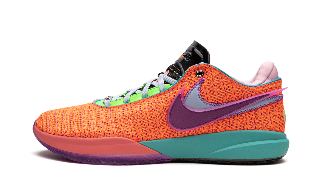 NIKE LEBRON 20 CHOSEN 1