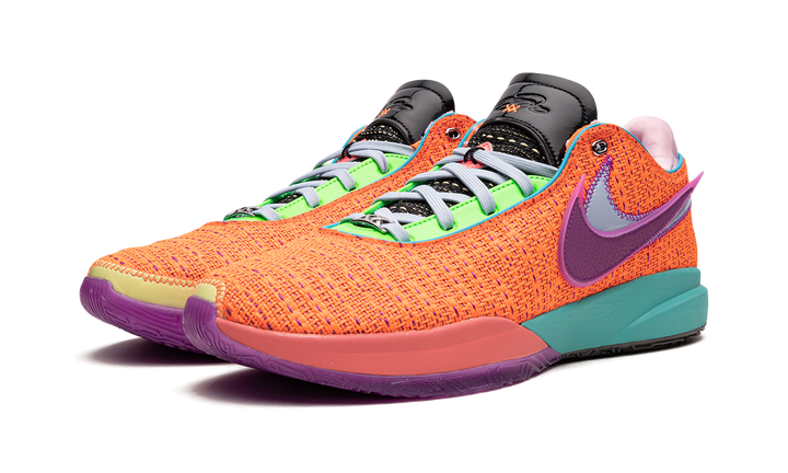 NIKE LEBRON 20 CHOSEN 1