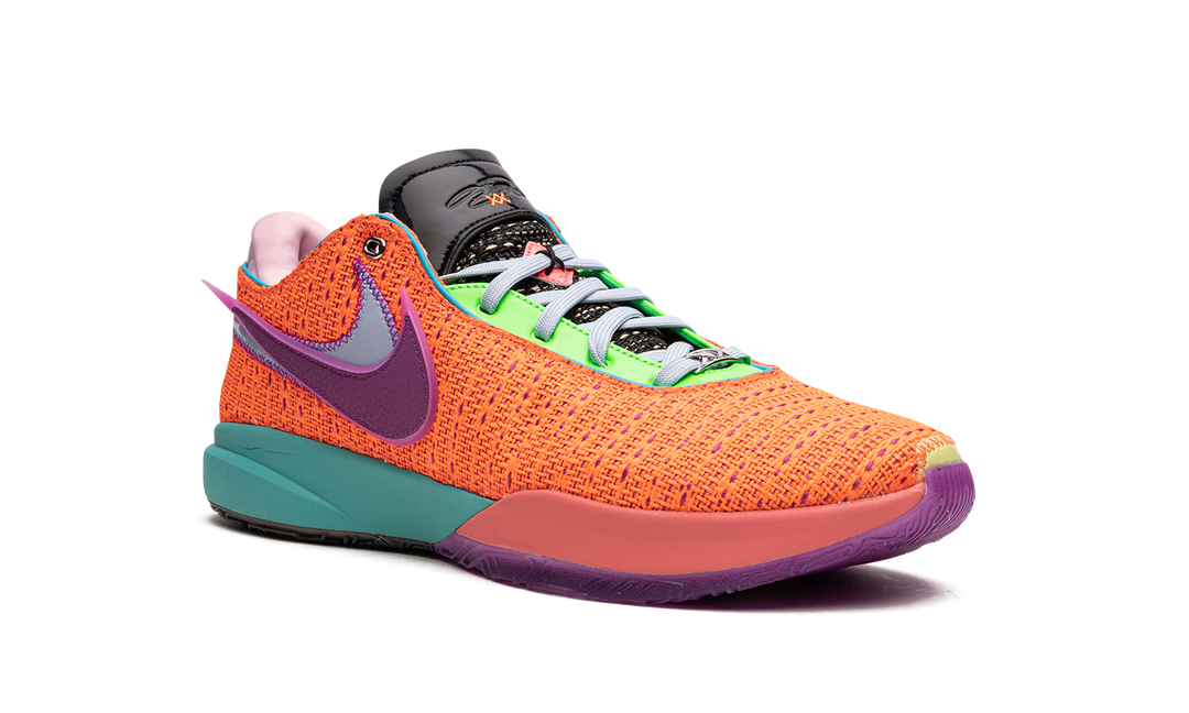 NIKE LEBRON 20 CHOSEN 1