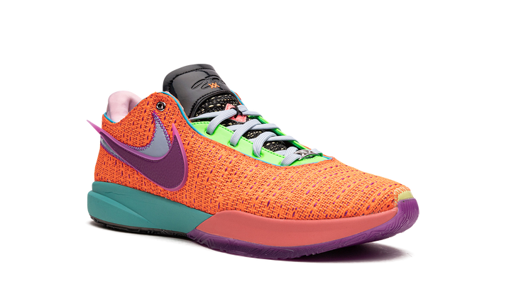 NIKE LEBRON 20 CHOSEN 1