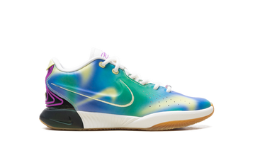 NIKE LEBRON 21 SE MOVIE NIGHT GS — Stock