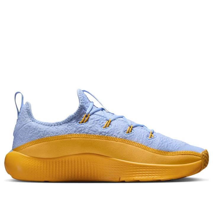 NIKE LEBRON TR 1 ALUMINUM UNIVERSITY GOLD