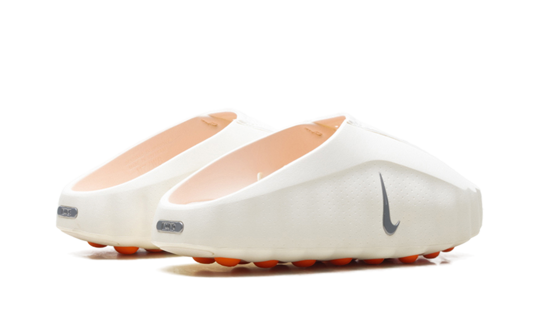 NIKE MIND 001 SLIDE SAIL