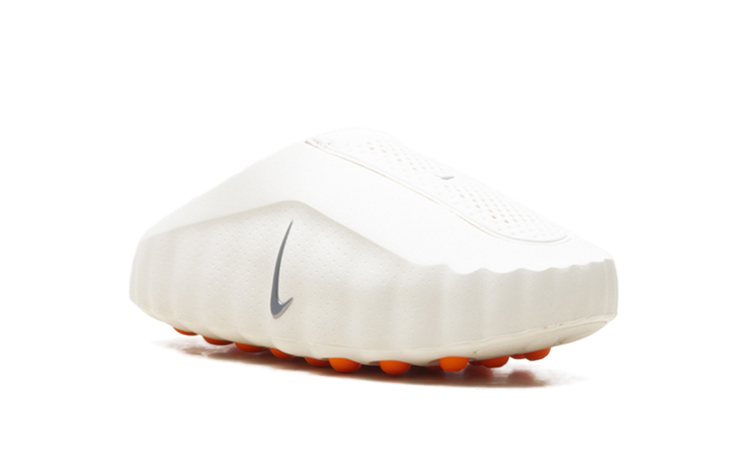 NIKE MIND 001 SLIDE SAIL