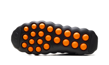 NIKE MIND 002 BLACK HYPER CRIMSON — Stock