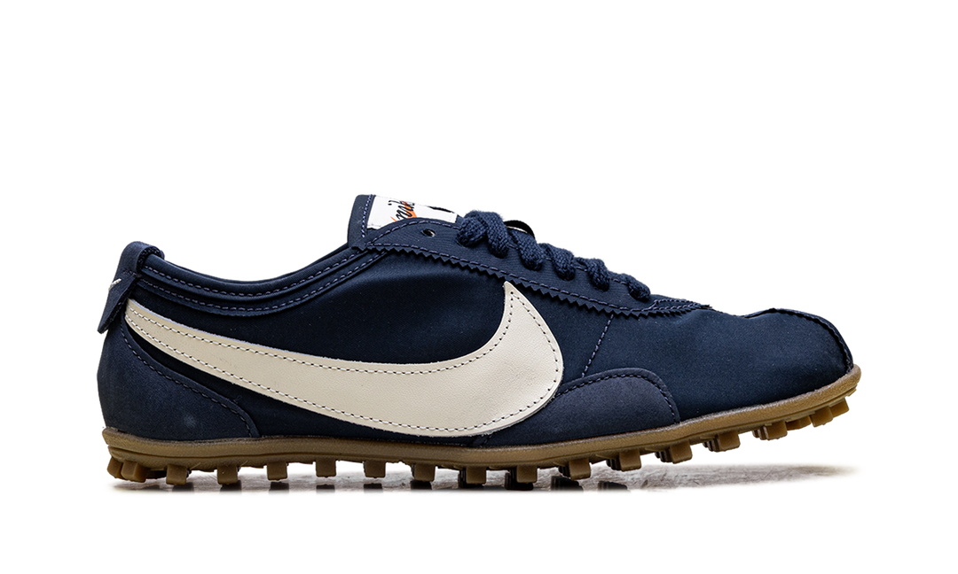 NIKE MOON SHOE MIDNIGHT NAVY GUM WOMENS